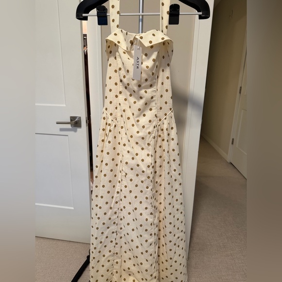 New With Tags NWT ASTR The Label Marianna Halter Midi Dress XS Elegant - Picture 6 of 7